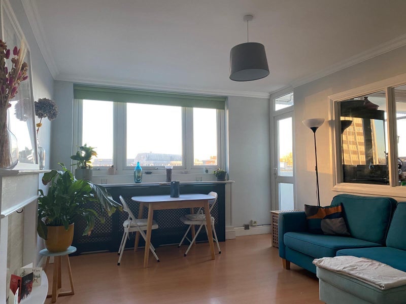 Room St. John Street in Greater London