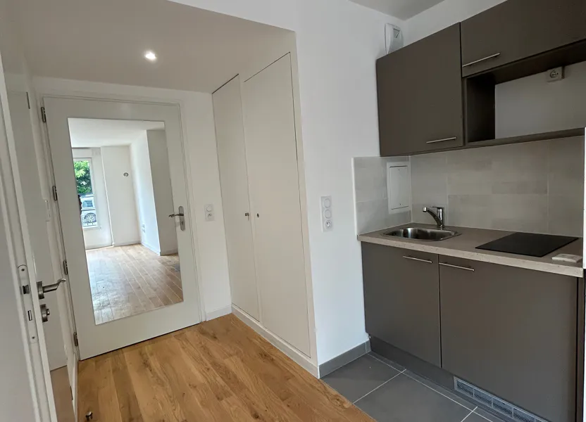 Flat Avenue de la Paix in Vanves