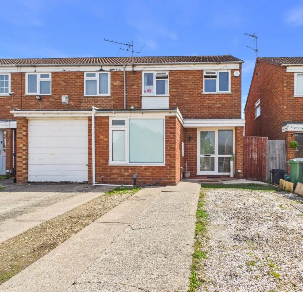 House Pennine Close in Gloucester