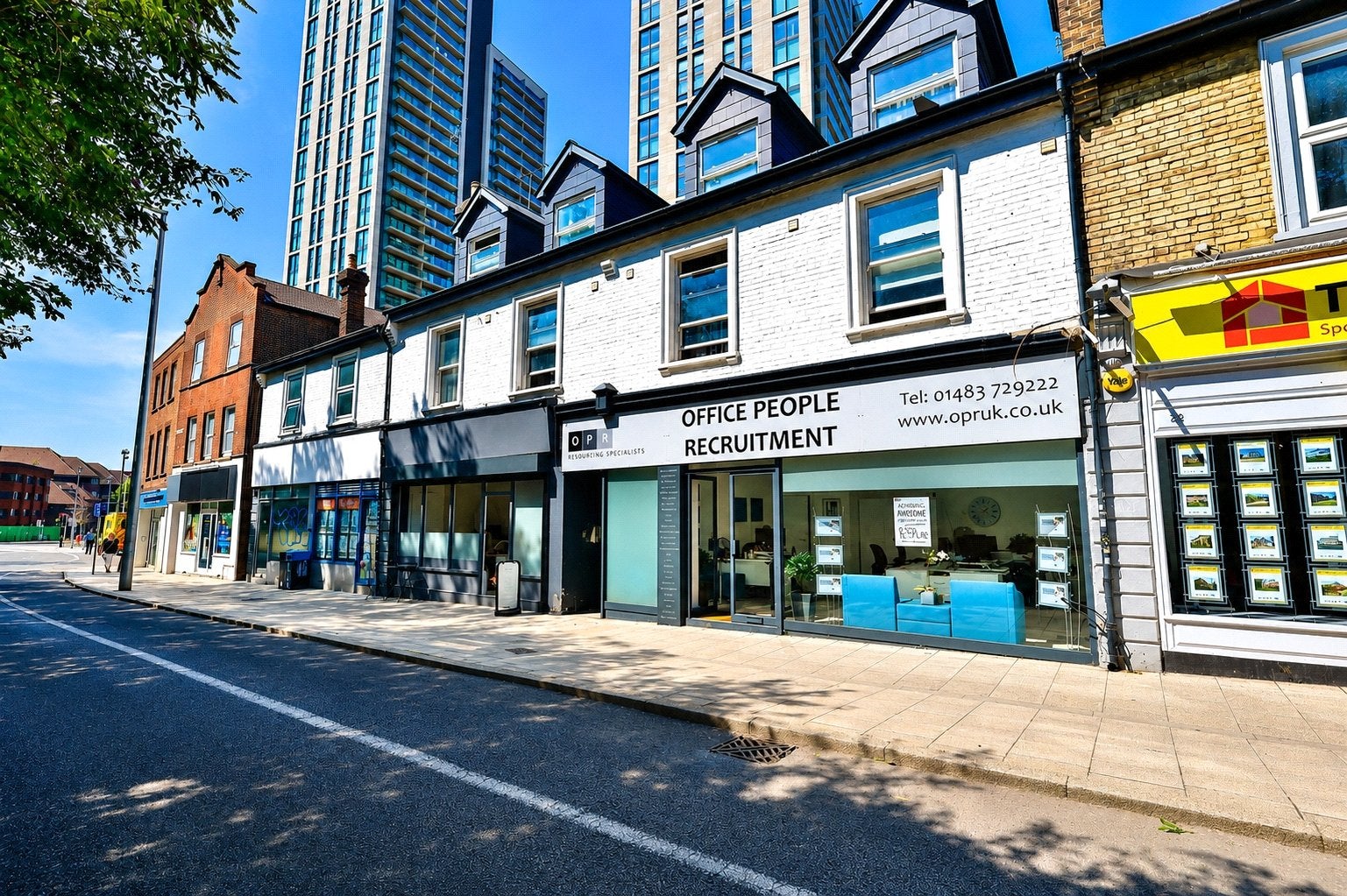 Flat High Street in Woking