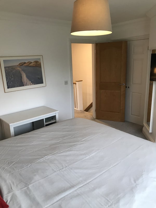 Room Ringwood Road in Poole