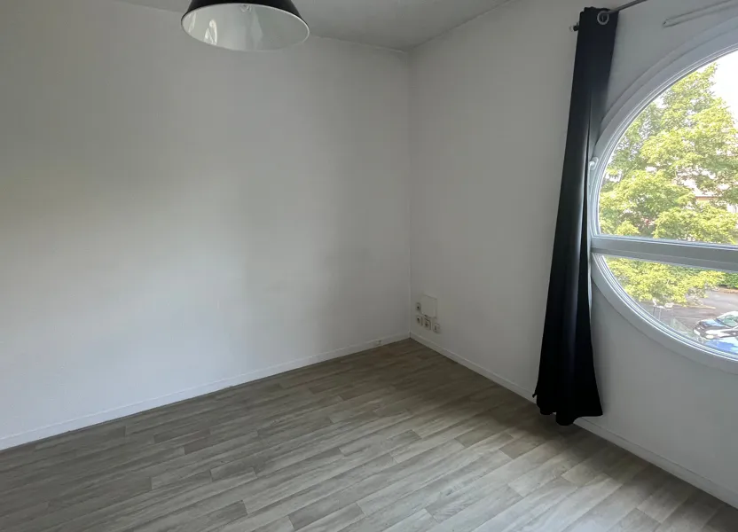 Chambre Boulevard Bessières à Pau