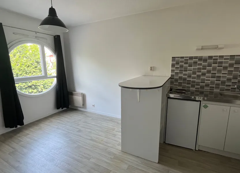 Chambre Boulevard Bessières à Pau