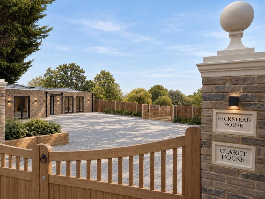 House Hedgerow Lane in Greater London