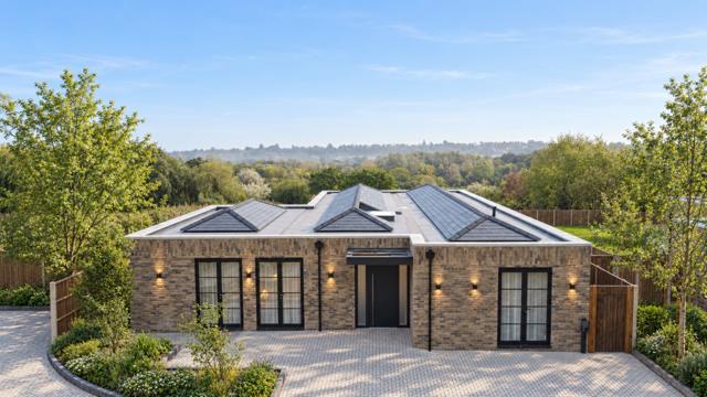 House Hedgerow Lane in Greater London