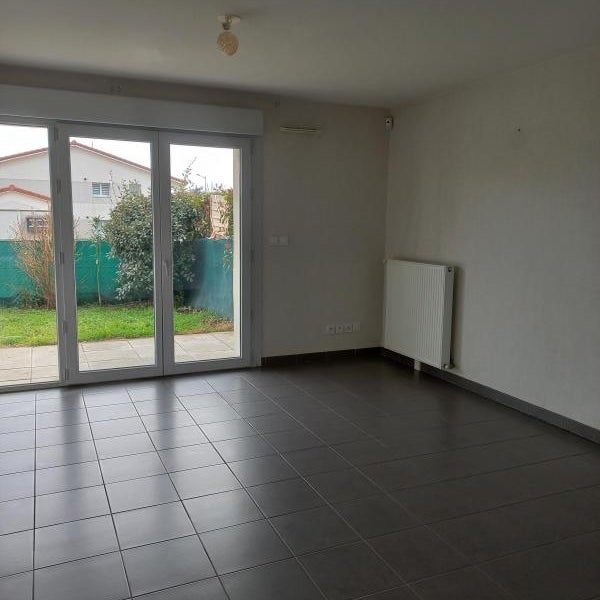 Flat Impasse Annie Girardot in Saint-Maurice-l'Exil