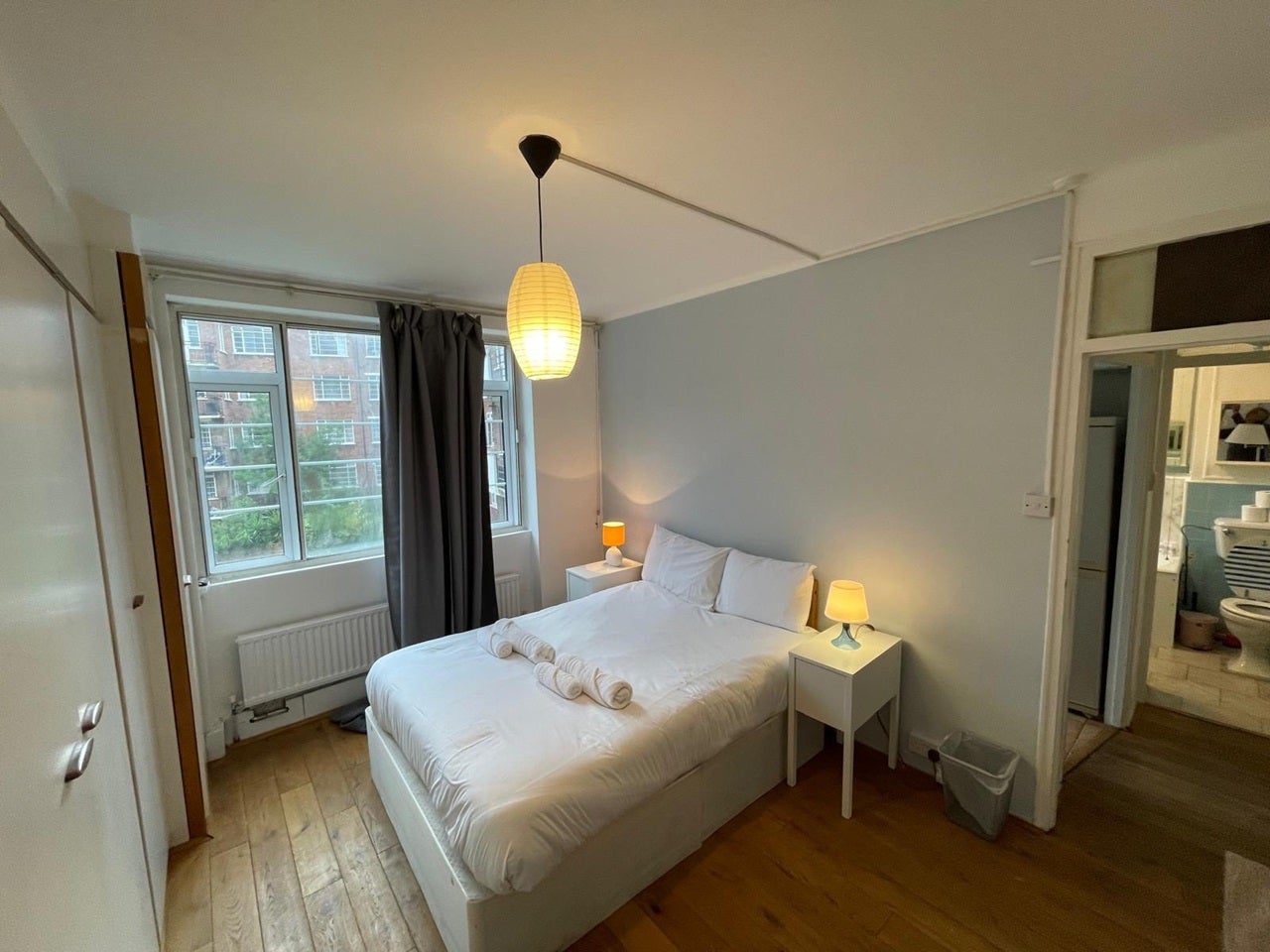 Flat Mackennal Street in City of Westminster