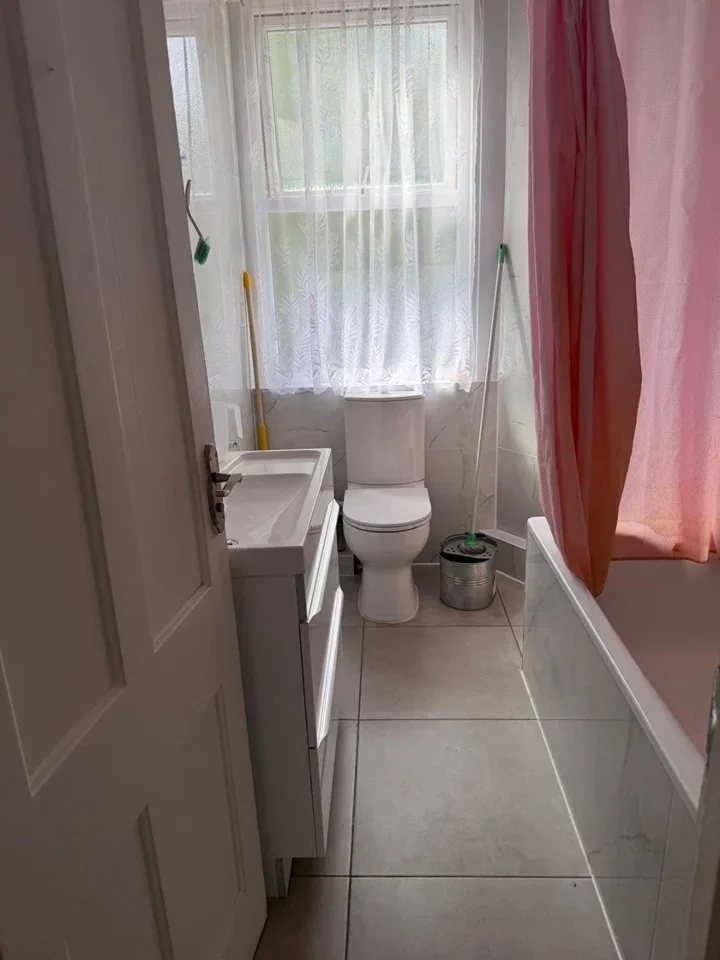 Room Kingsway in Greater London