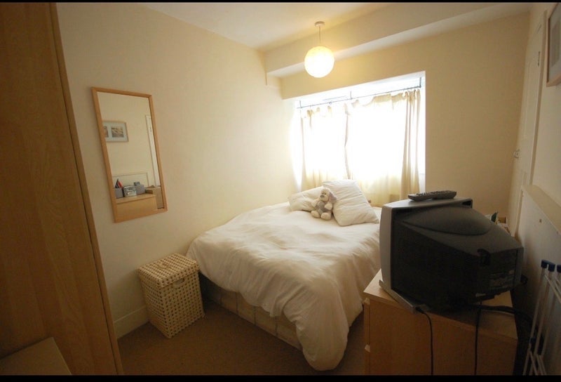 Room St. John's Drive in Greater London
