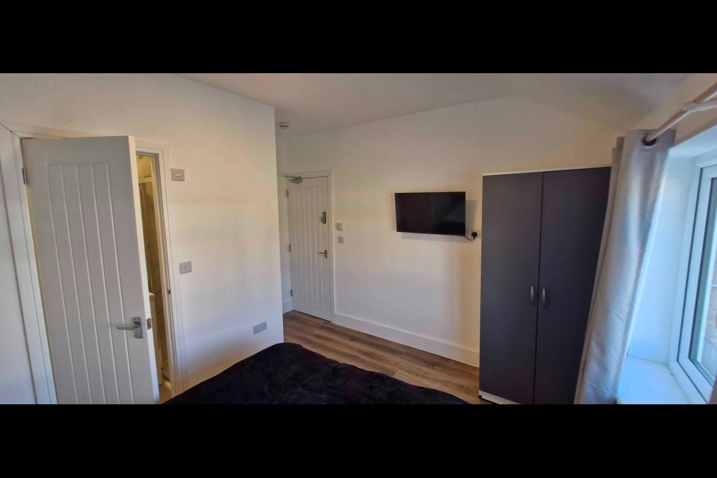 Room Willow Tree Lane in Greater London