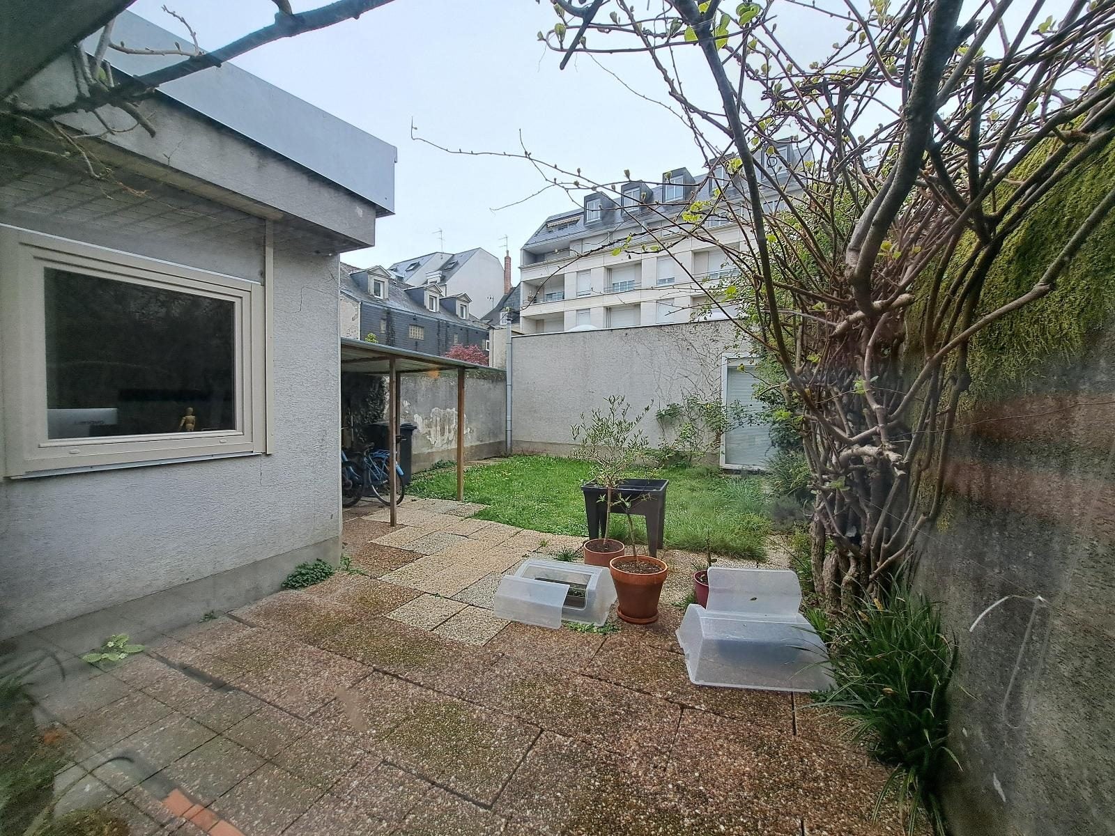 House Rue Tarin in Angers