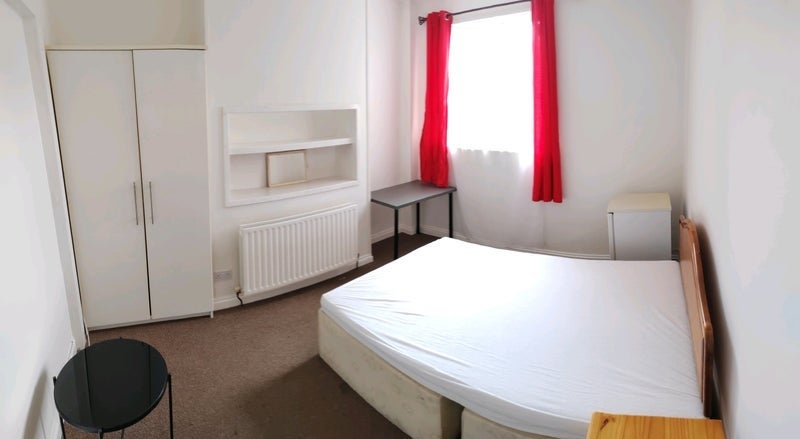 Room Farr Street in Bristol