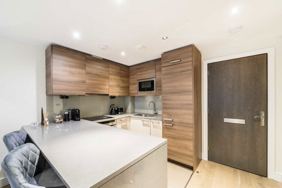 Flat Park Street in Greater London