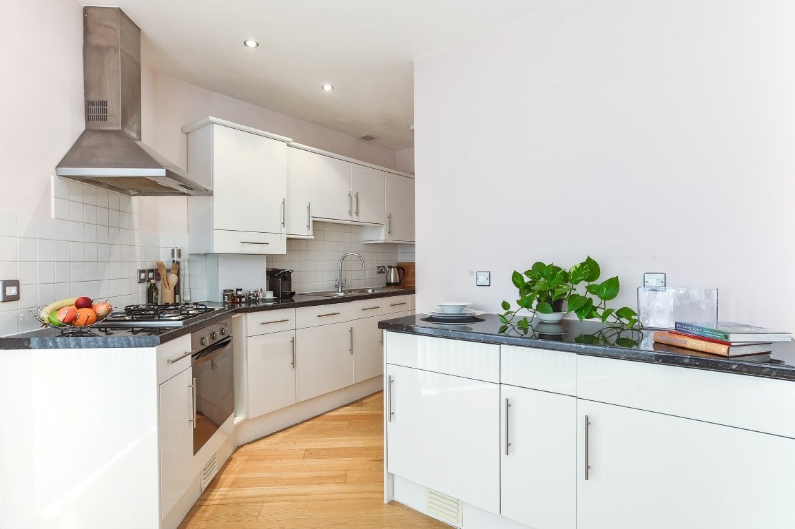 Flat Stockwell Mews in Greater London
