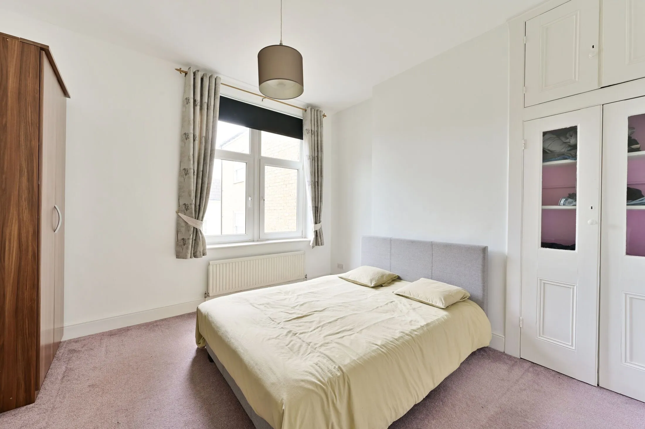 Flat The Broadway in Greater London