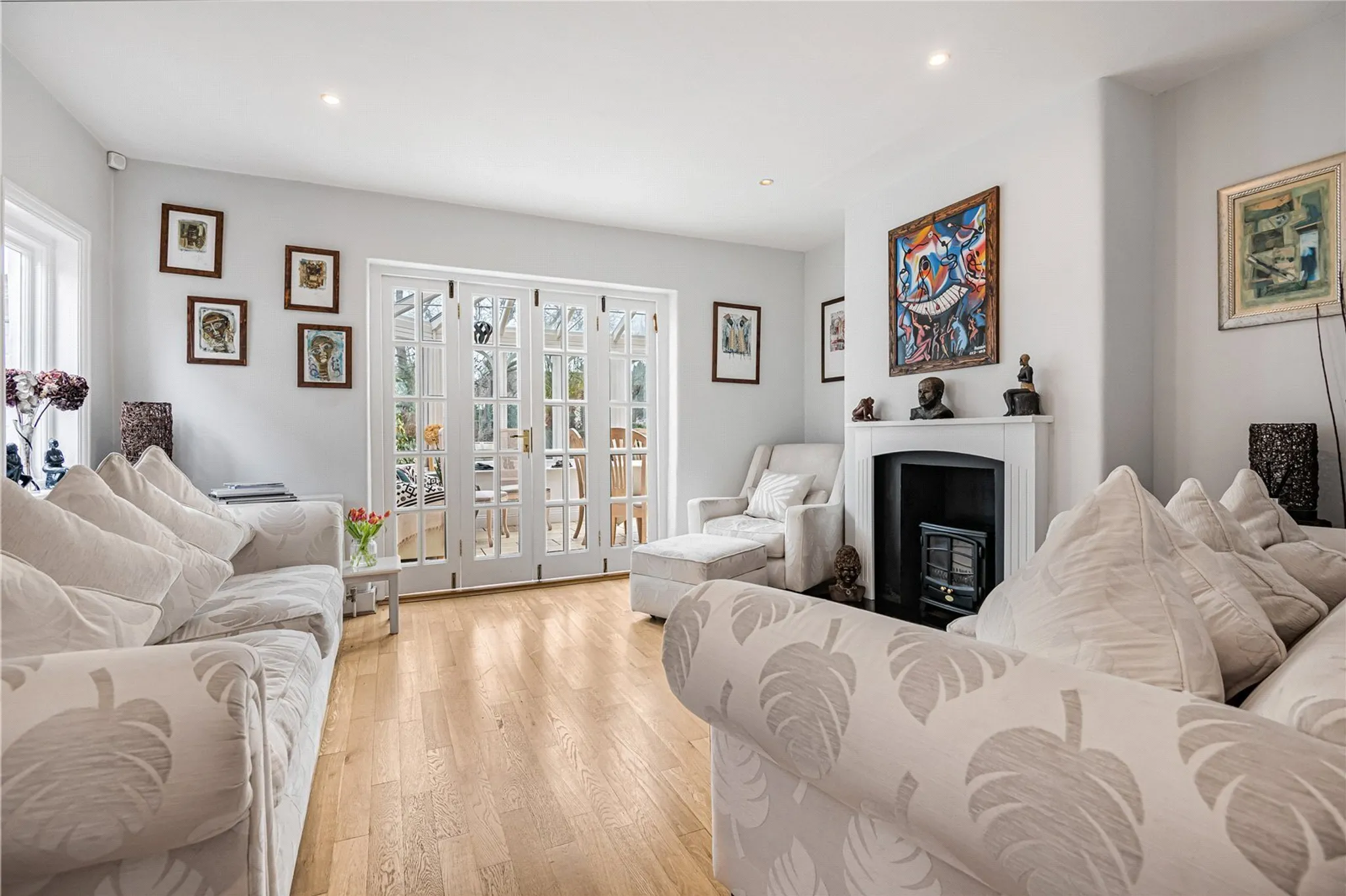 House The Rose Walk in Hertsmere