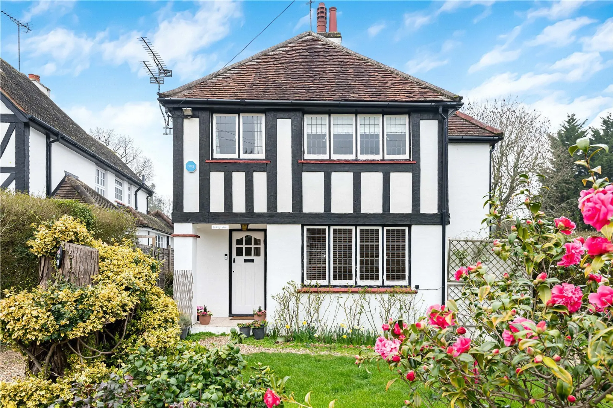 House The Rose Walk in Hertsmere