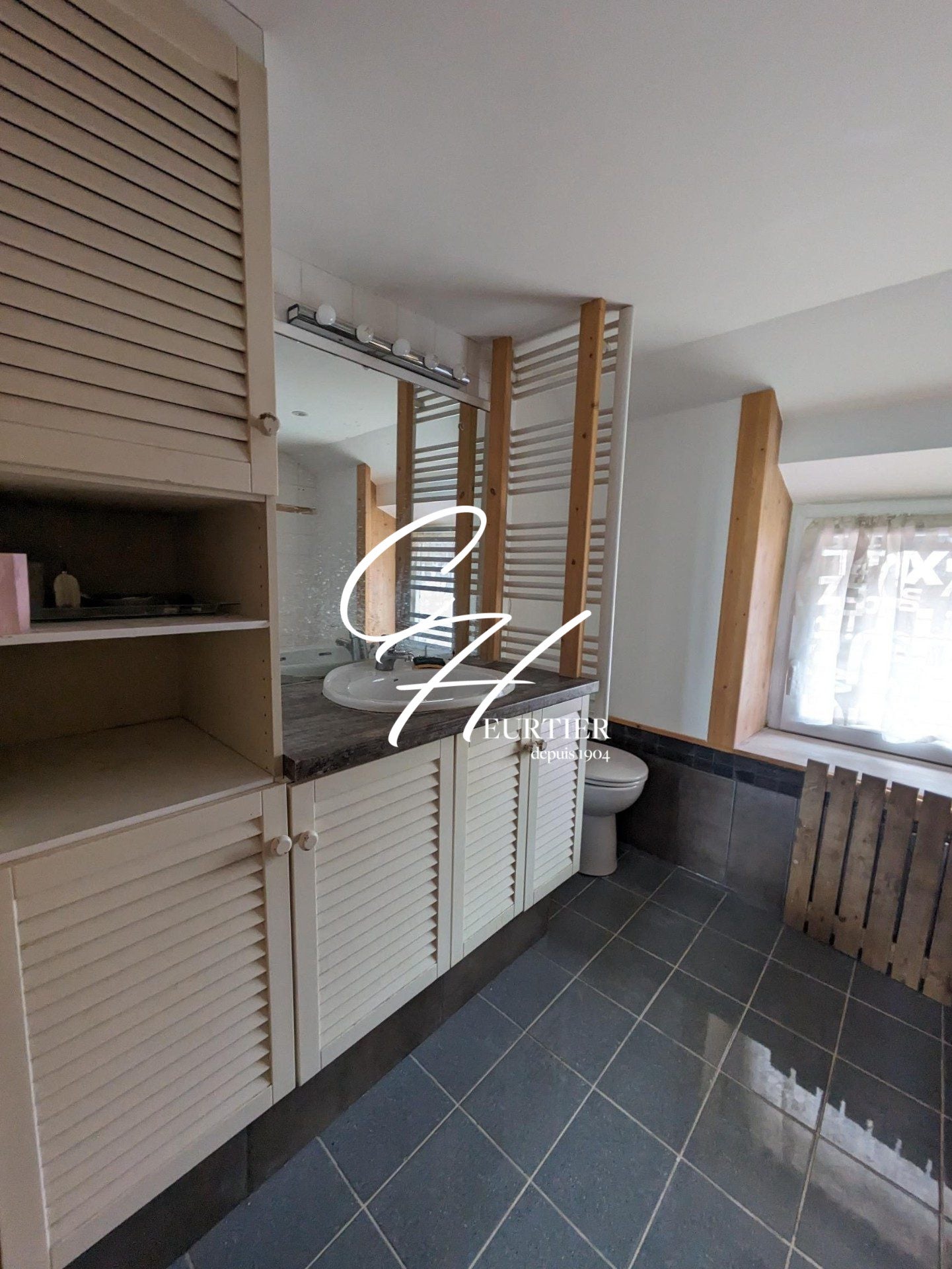 Flat Rue Joseph Chanrion in Grenoble