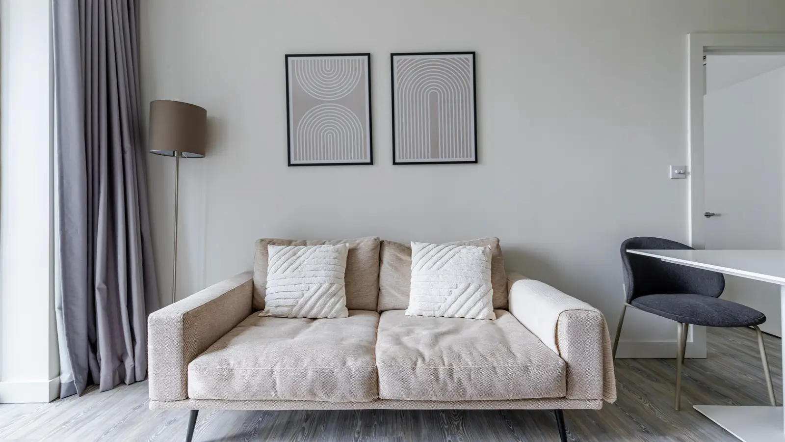 Flat Layard Street in Greater London