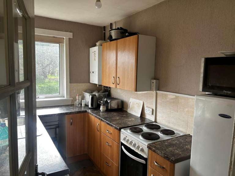 Flat Pentland Crescent in Dundee