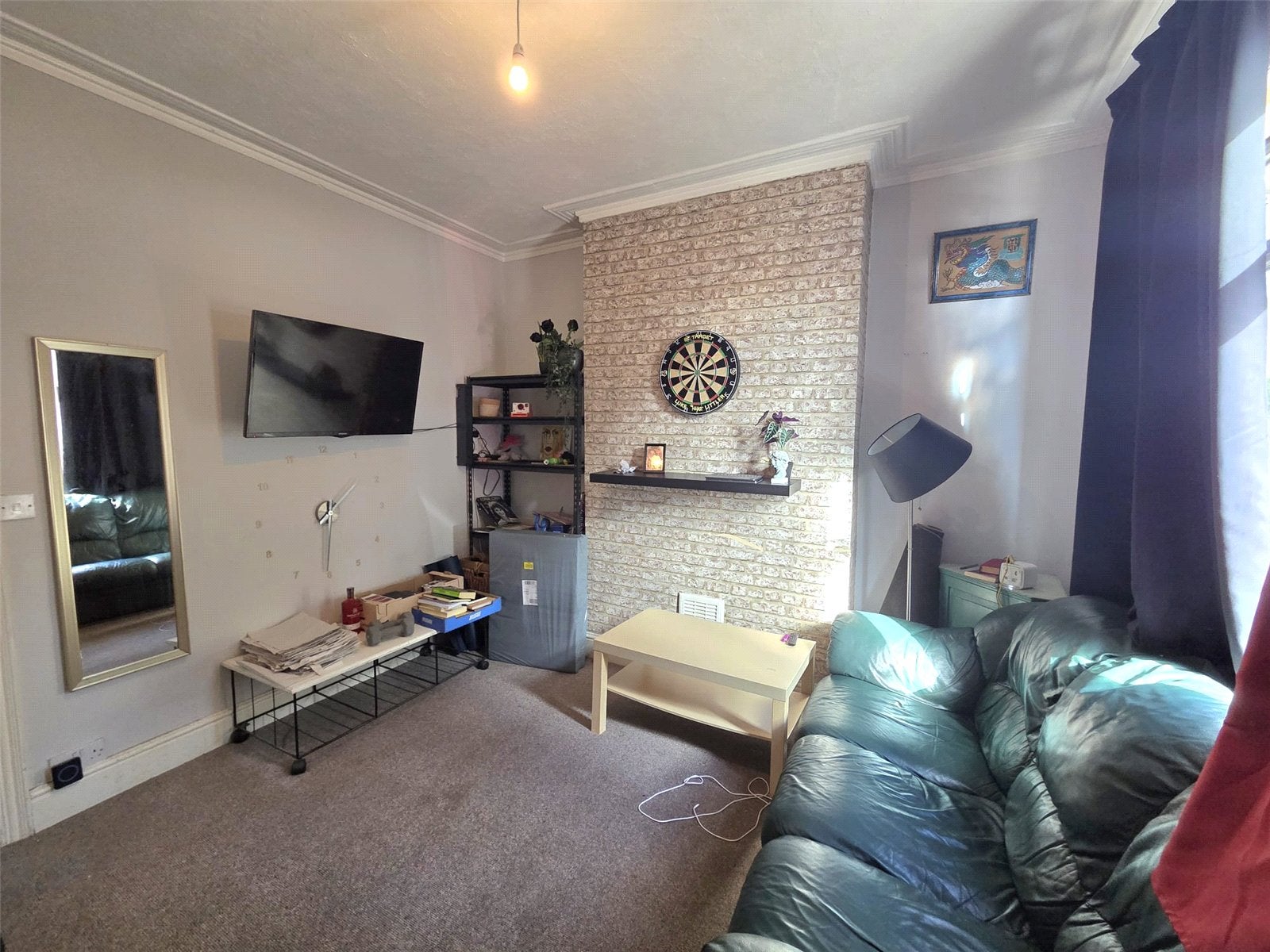 Room Nathaniel Road in Nottingham