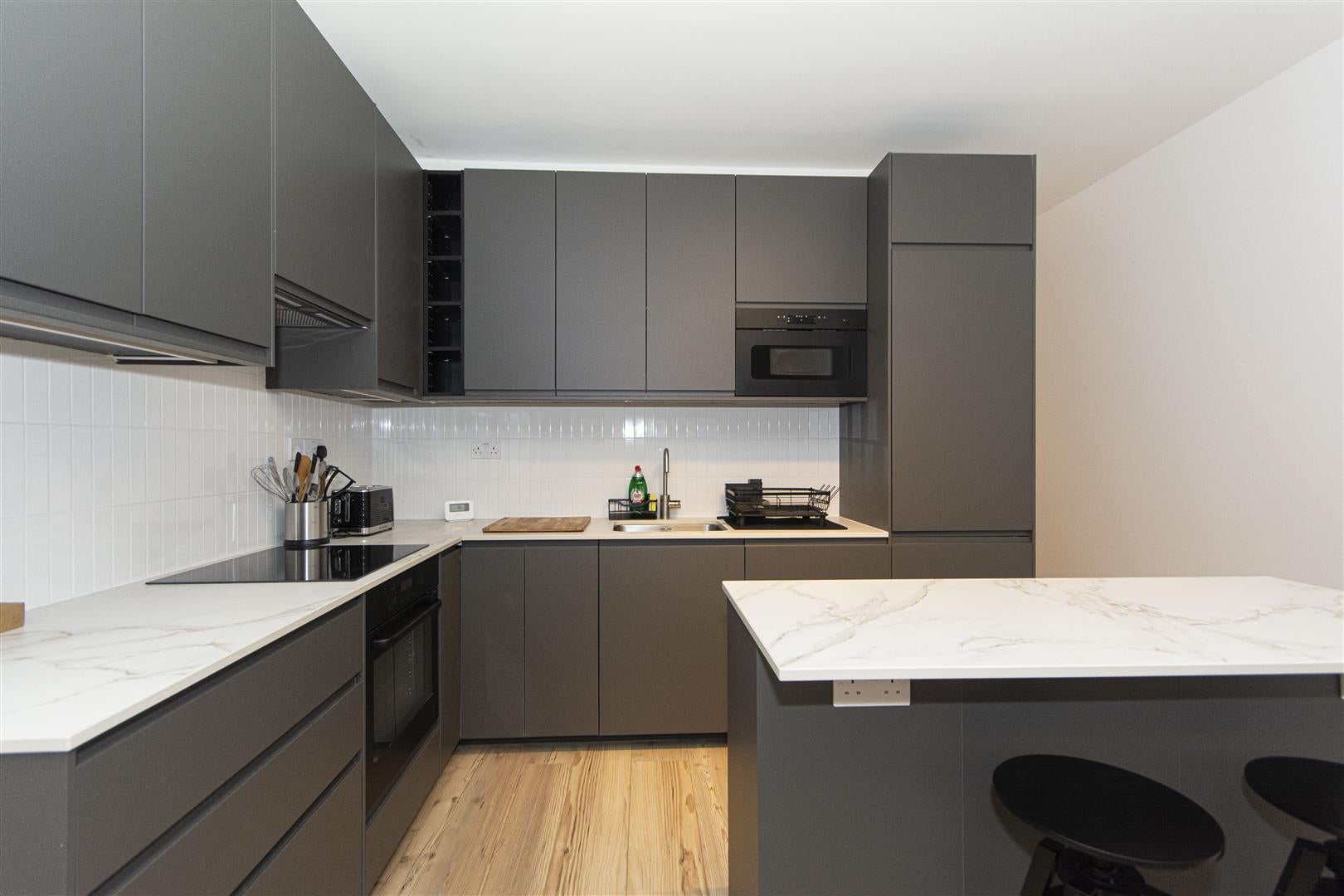 Flat Rushcroft Road in Greater London