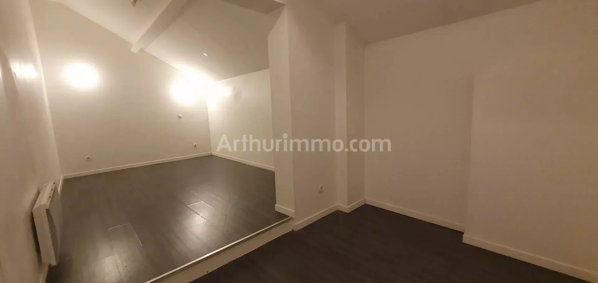 Appartement Avenue Paul Vaillant-Couturier à Paray-Vieille-Poste