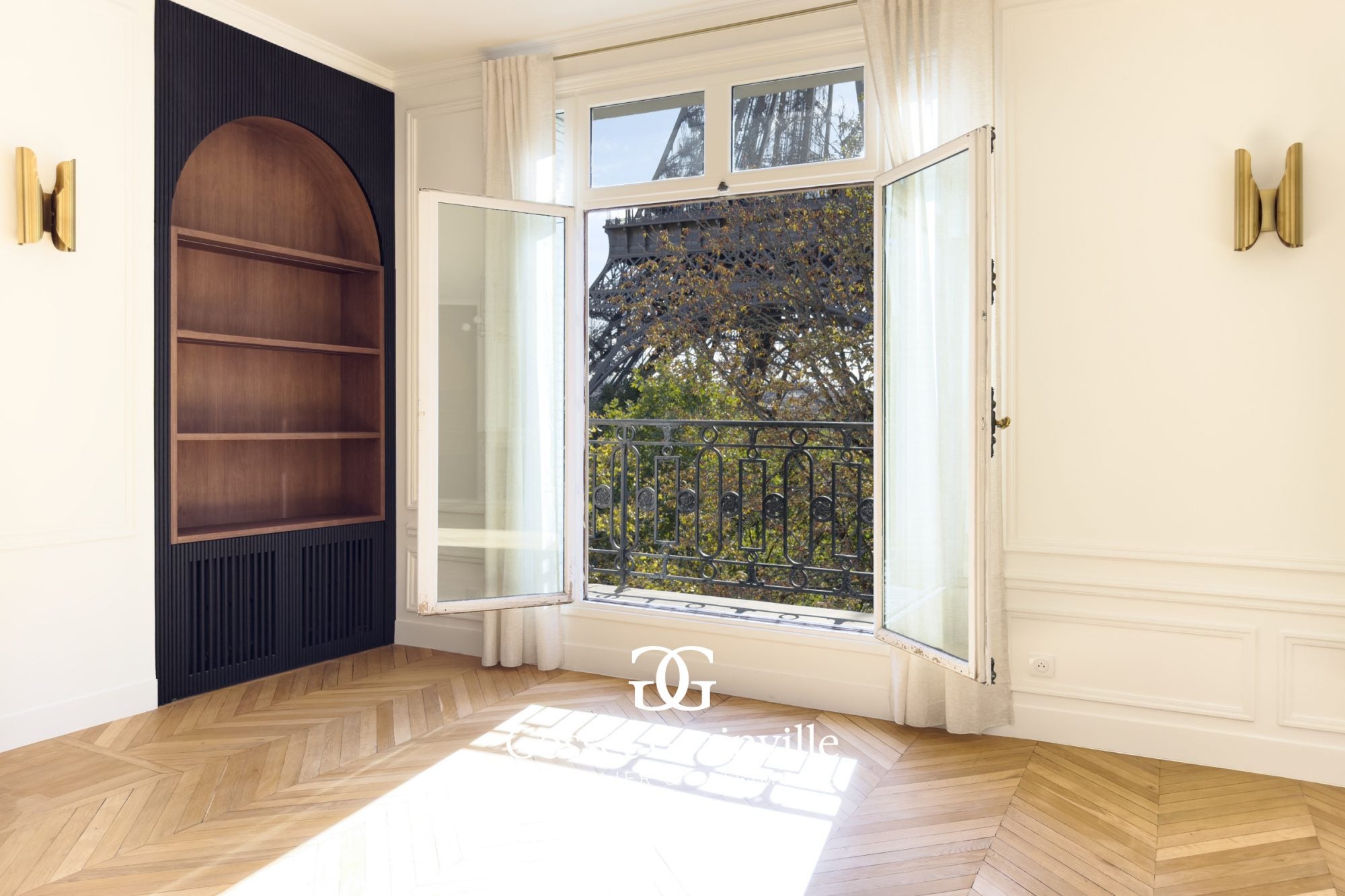 Flat Rue Sédillot in Paris