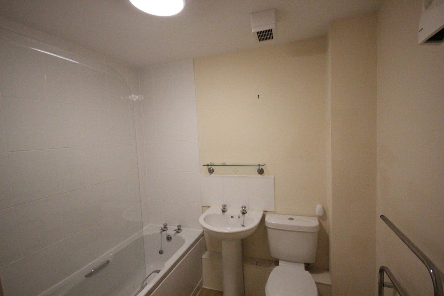 Flat Queen Mary Rise in Sheffield