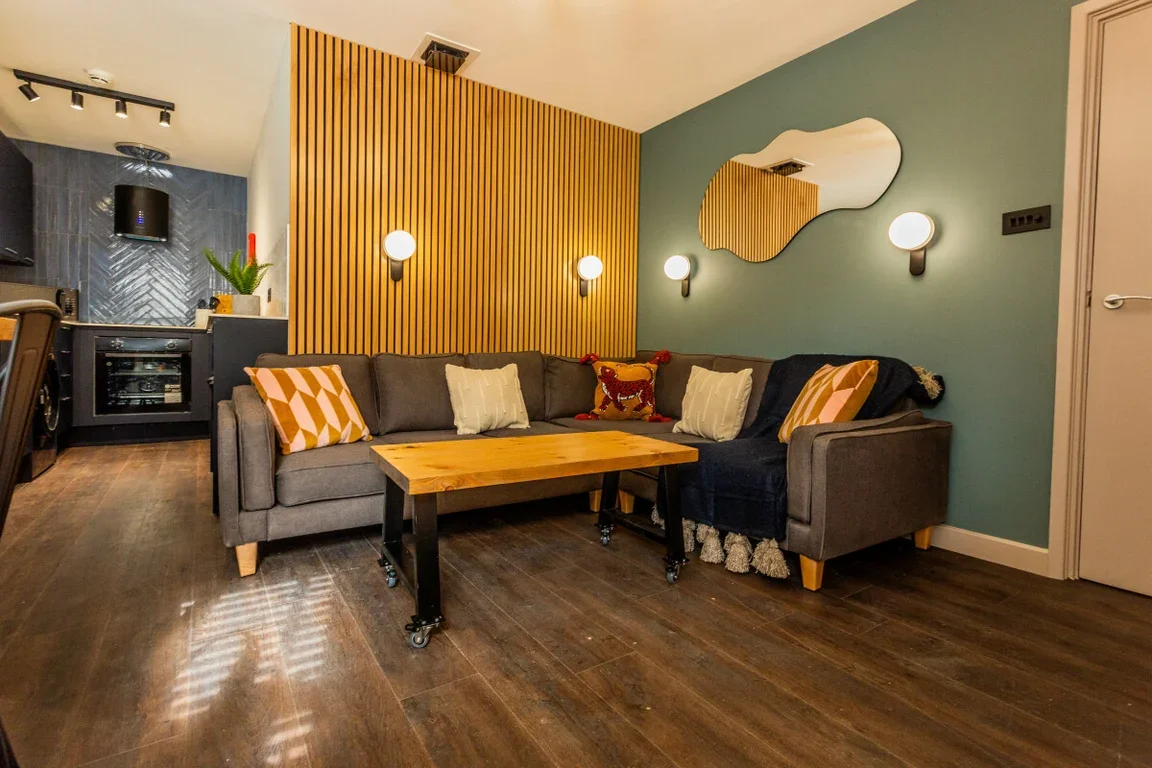 Flat Brass Thill in Durham