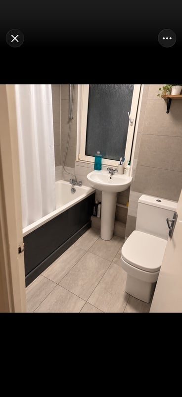 Room Edward Place in Greater London