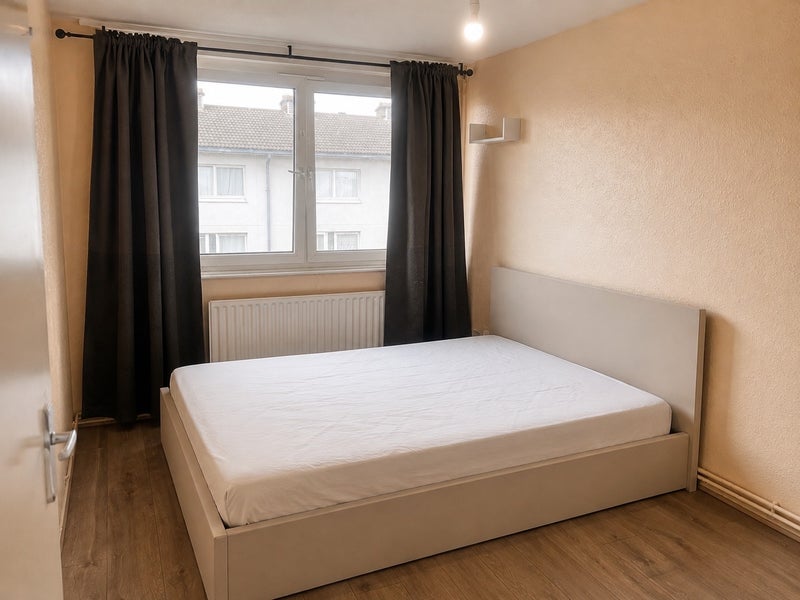 Room Edward Place in Greater London