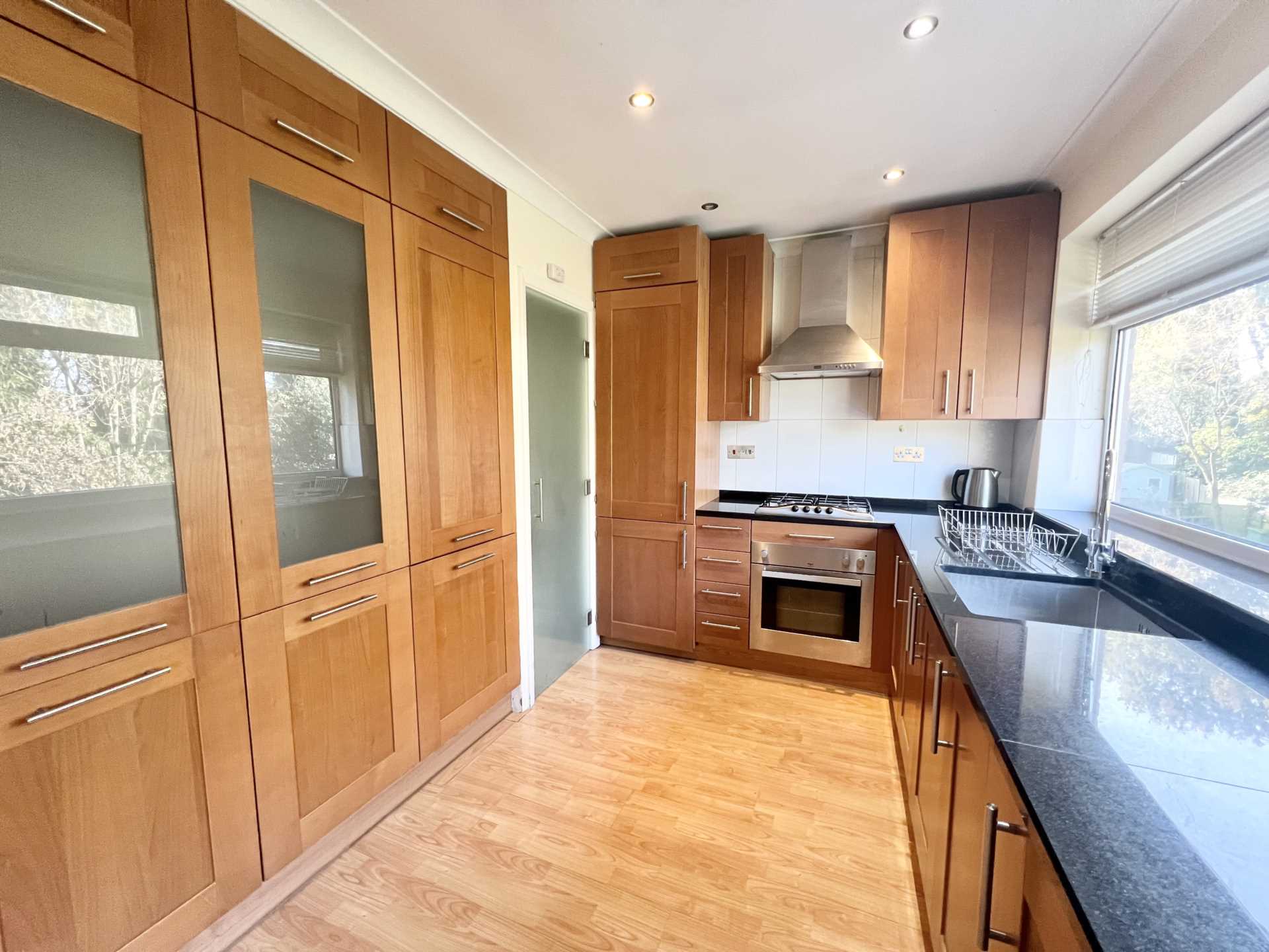 Flat Hammonds Lane in Brentwood