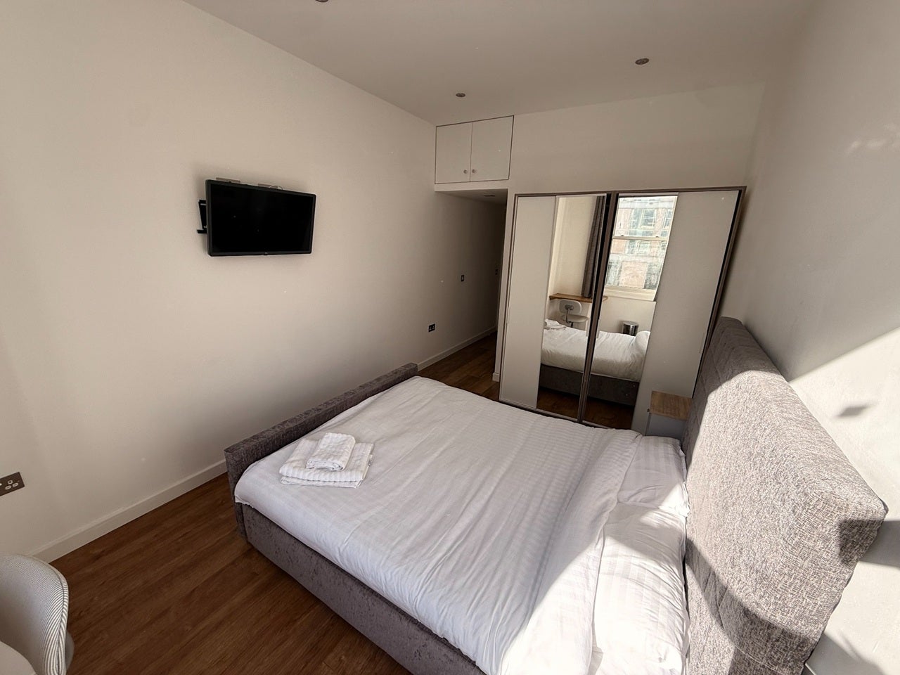 Room Clerkenwell Road in Greater London