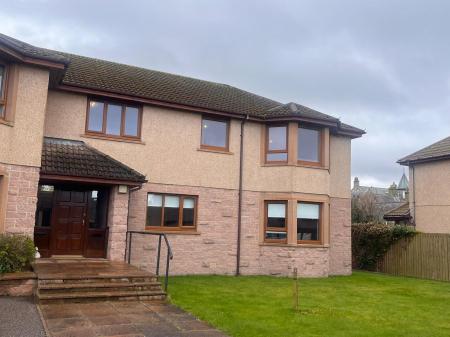 Flat Weddershill Court in Hopeman