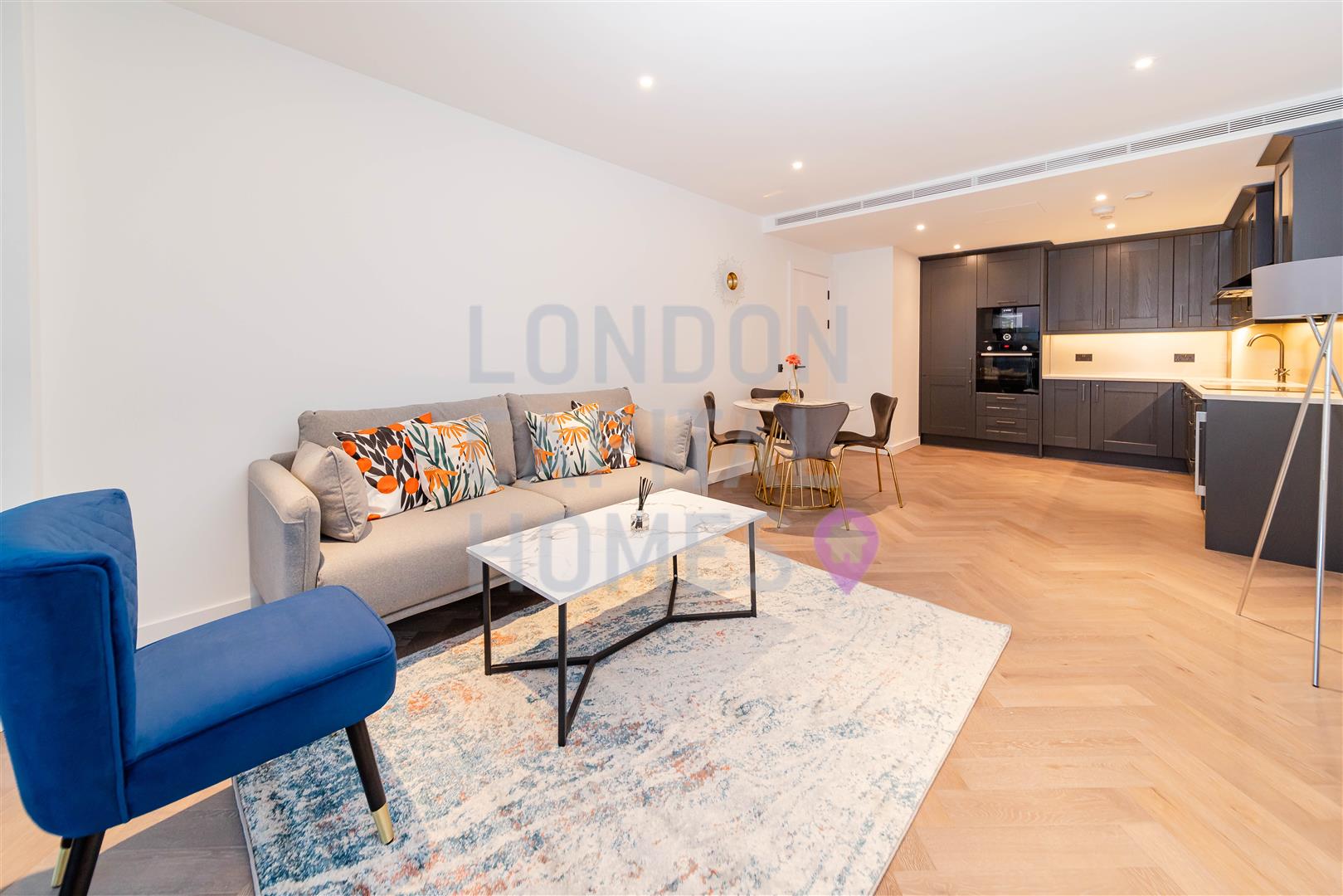 Flat Pennington Quay Walk in Greater London