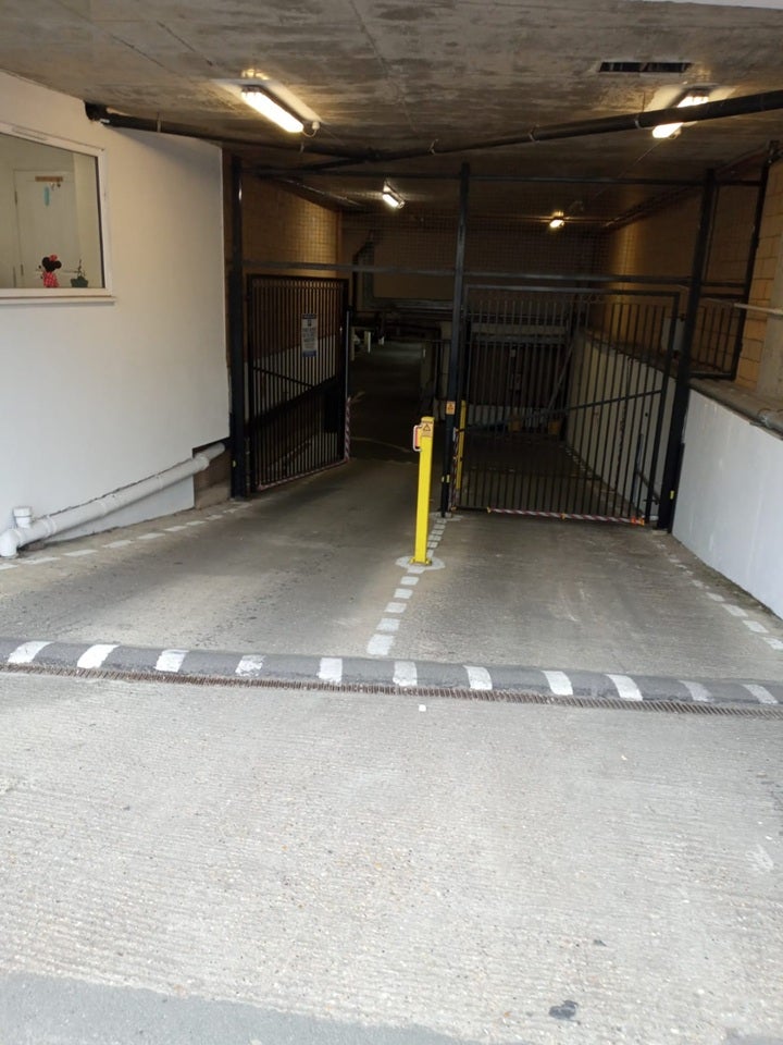 Flat Windsor Close in Greater London