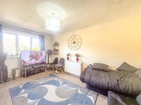 Flat Explorer Drive in Watford
