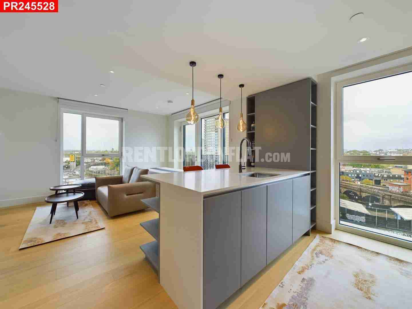 Flat Batman Close in Greater London