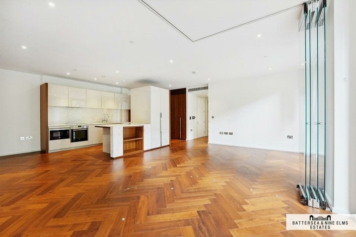 Flat New Union Square in Greater London