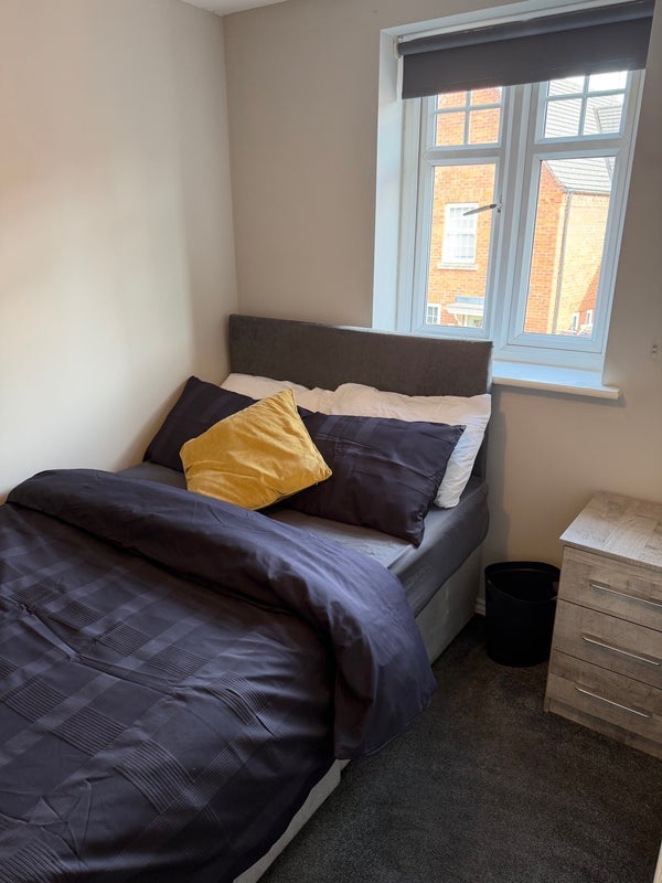 Room Cornfield Close in North West Leicestershire