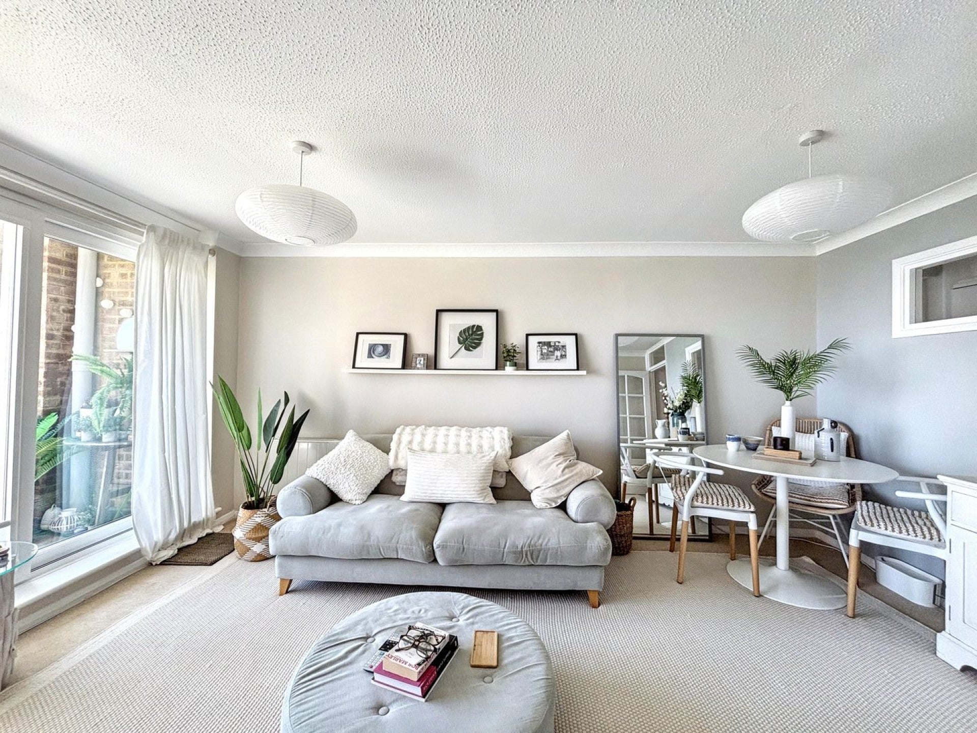 Flat Sutton Place in Rother