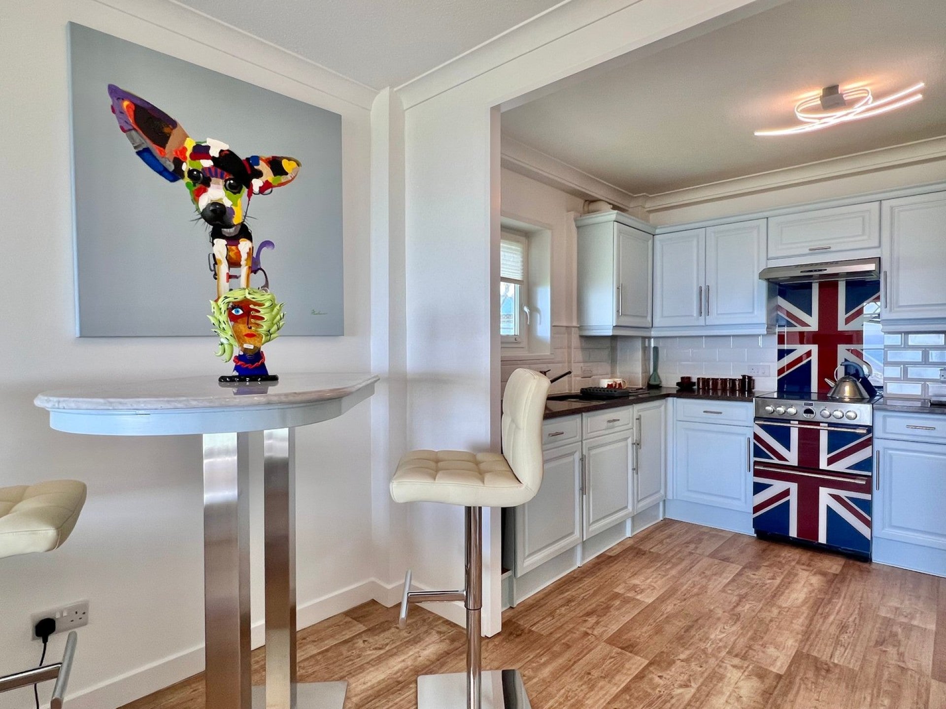 Flat Sutton Place in Rother