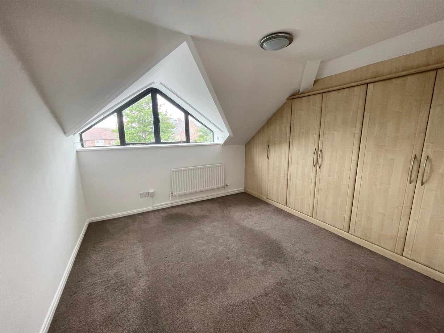 Flat Shay Lane in Trafford