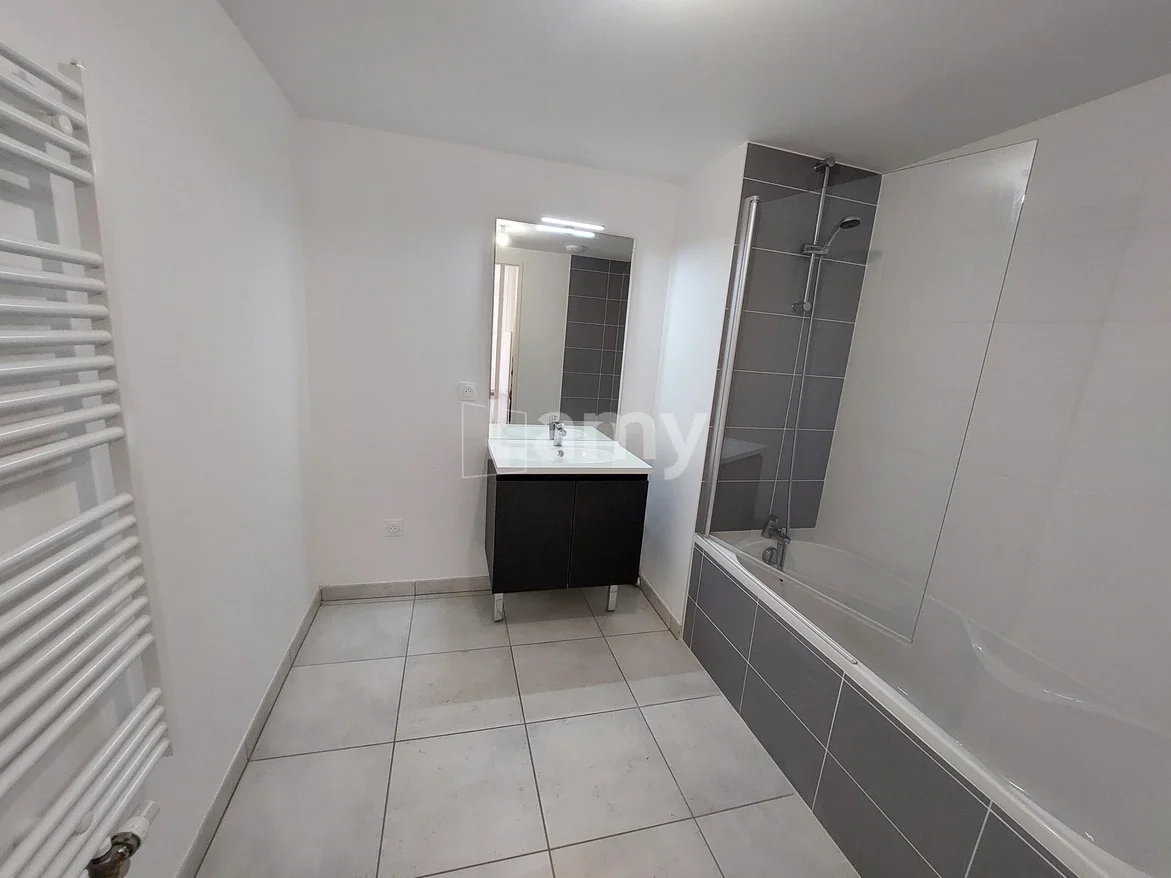 Appartement Rue Hector Berlioz à Jassans-Riottier