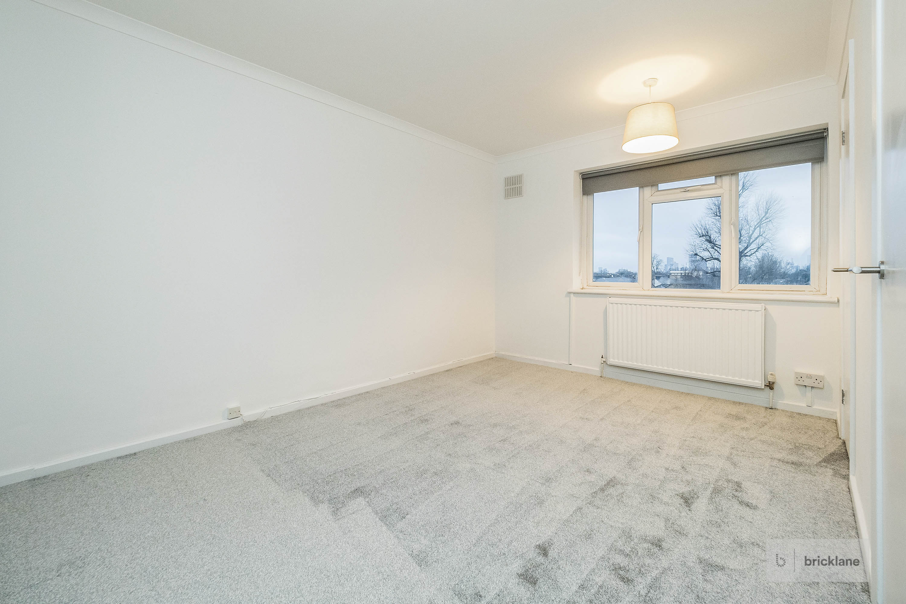 Flat Eric Close in Greater London