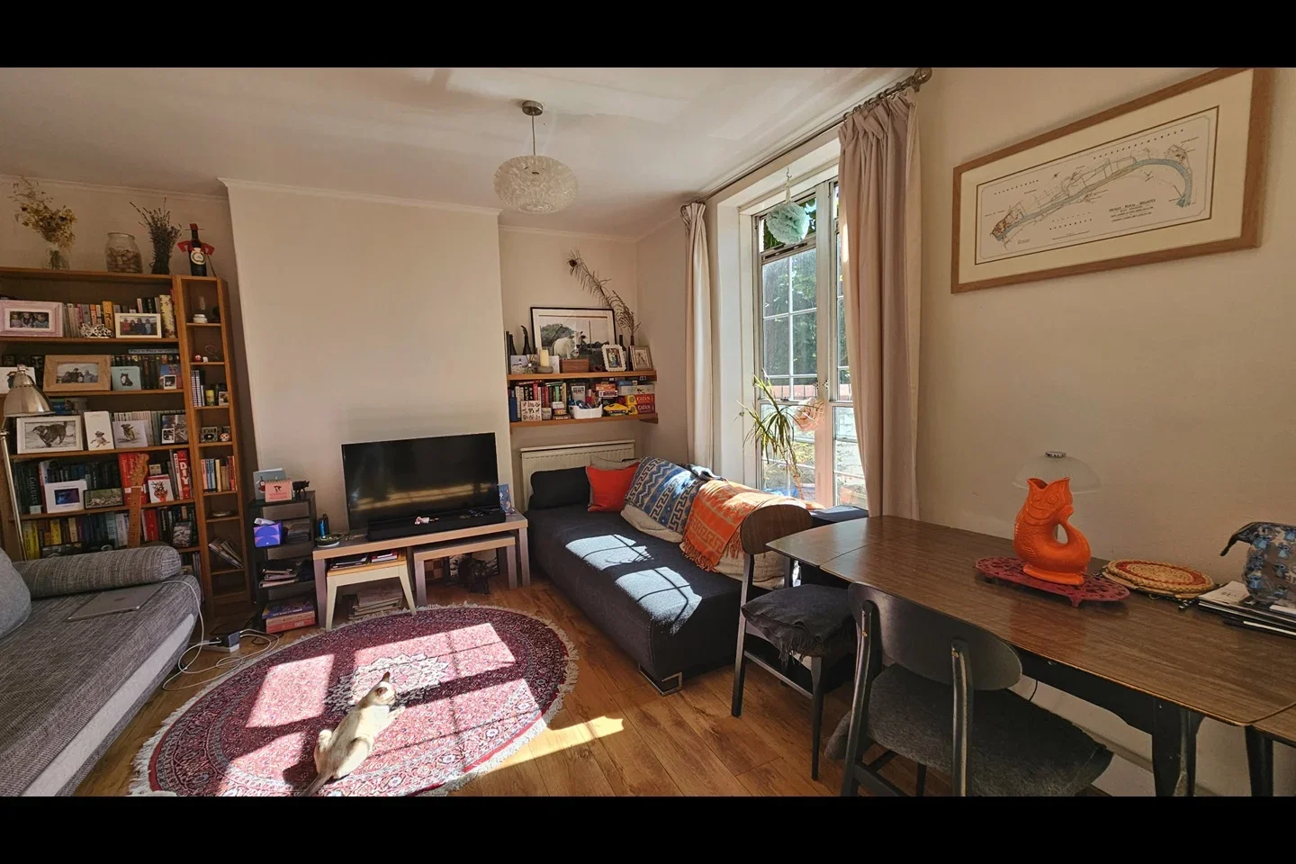 Flat Georges Road in Greater London