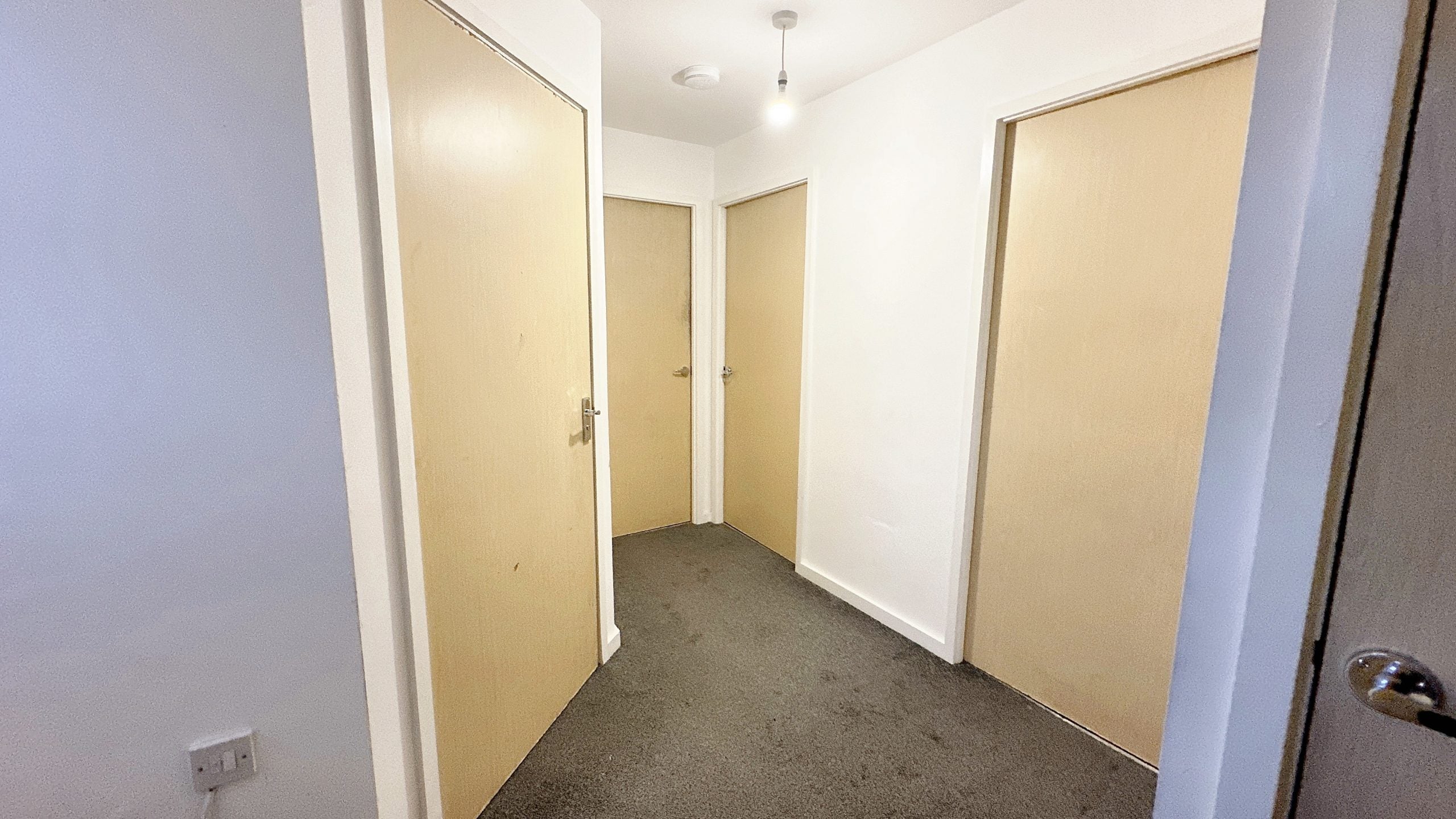Flat Brompton Road in Leicester