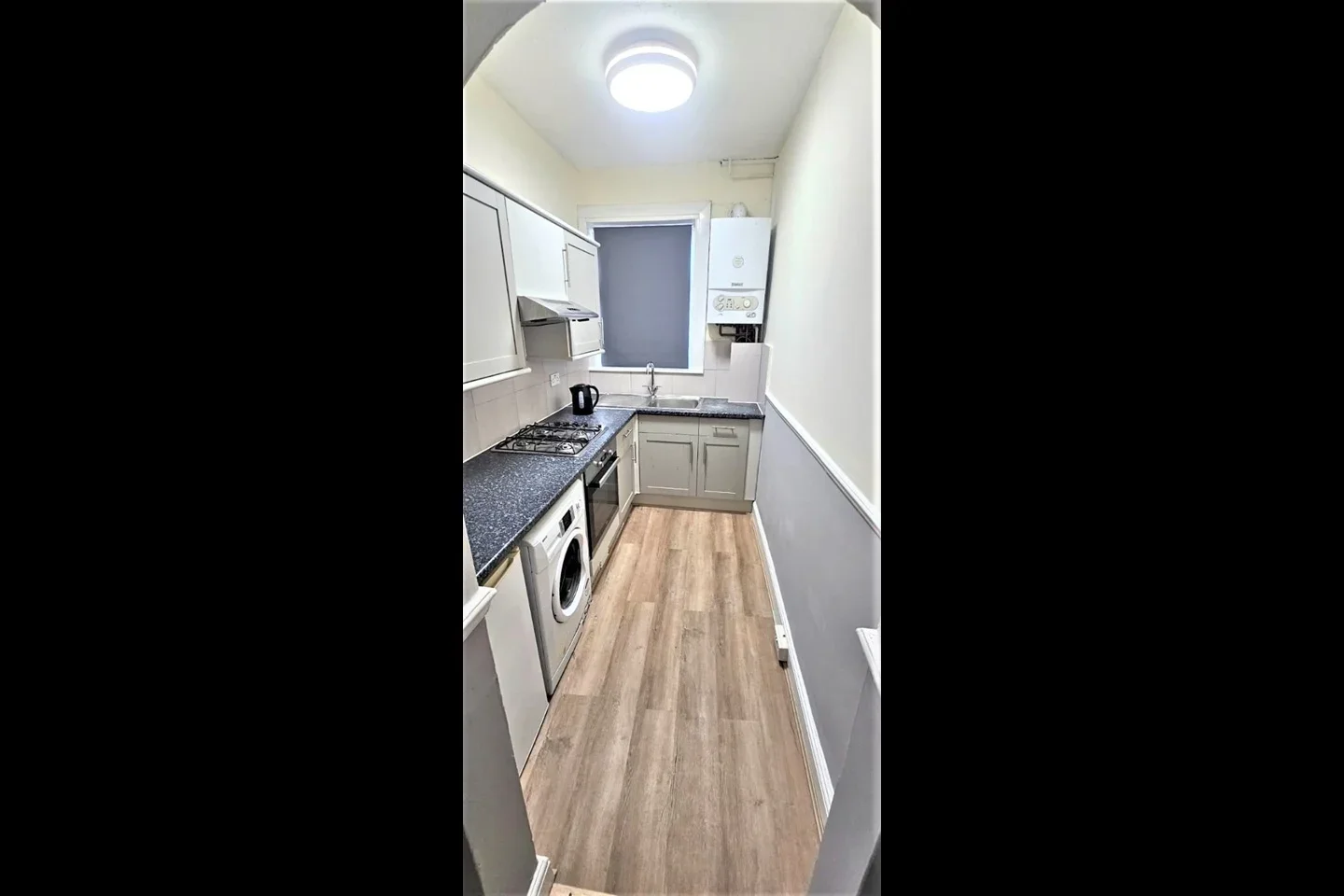Flat Woolstone Road in Greater London
