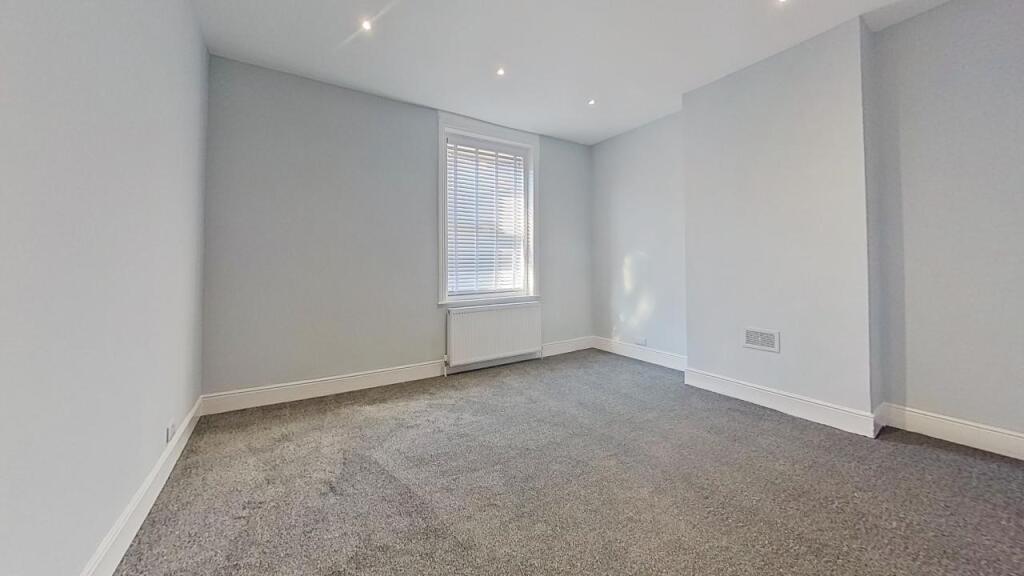 House Nelgarde Road in Greater London